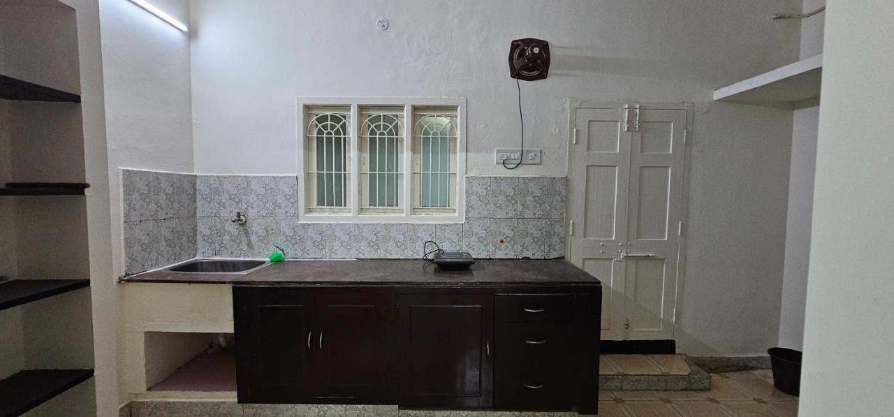 Homestay - Ac 3 Bhk Near Alrport Chennai Exterior photo
